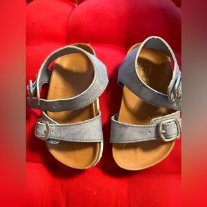 Toddler Gap sandals EUC size 5-6